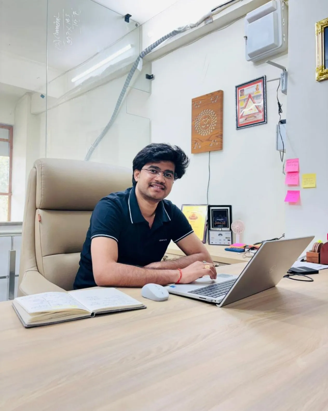 Yashvir Singh at his desk at the Businesswala office in Agra